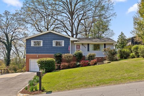Photo of 430 Appian Way, Chattanooga, TN 37415 (MLS # 1526309)