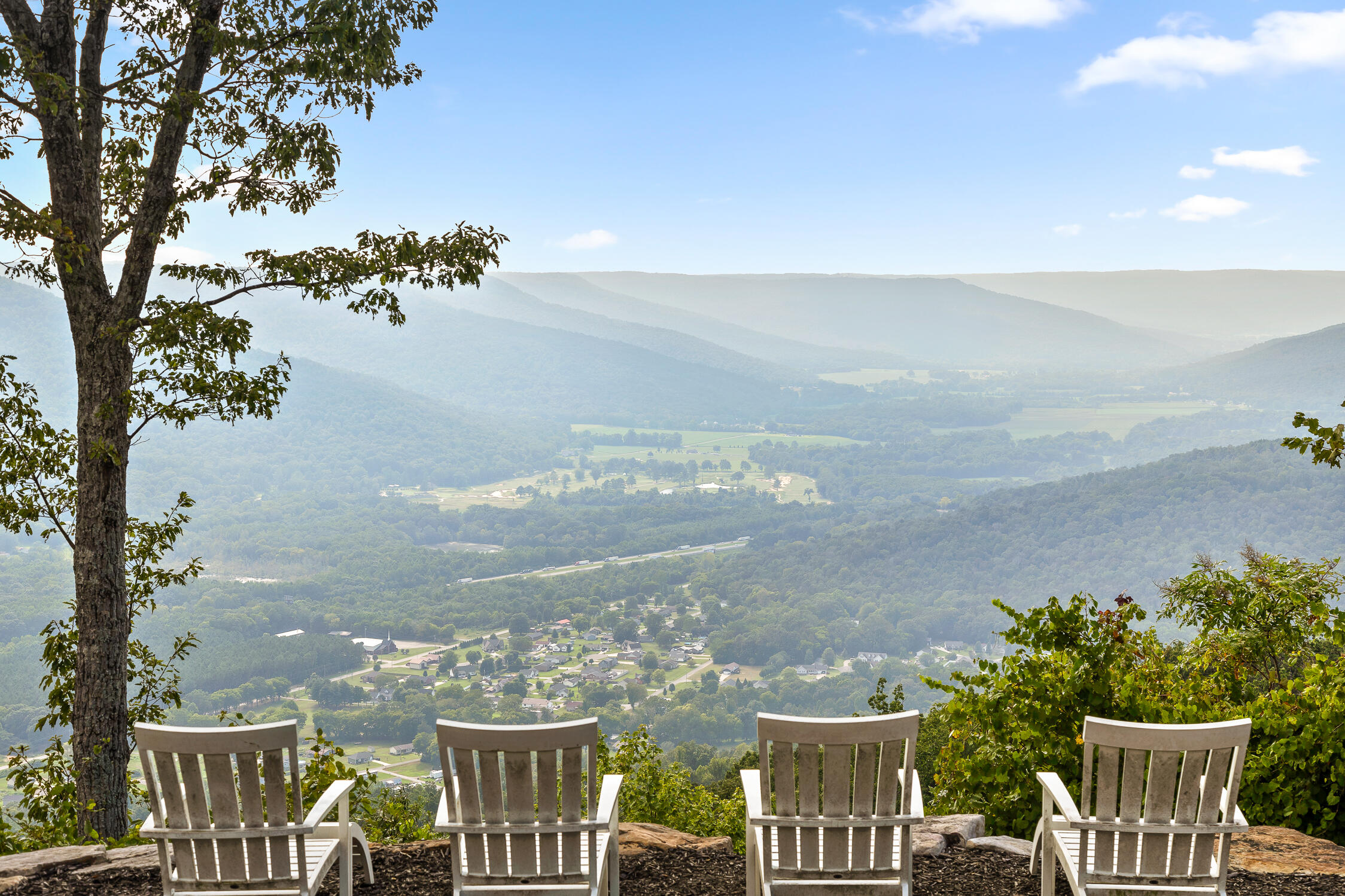 Jasper, Tennessee 37347, United States, 3 Bedrooms Bedrooms, ,2 BathroomsBathrooms,Residential,Active,243445