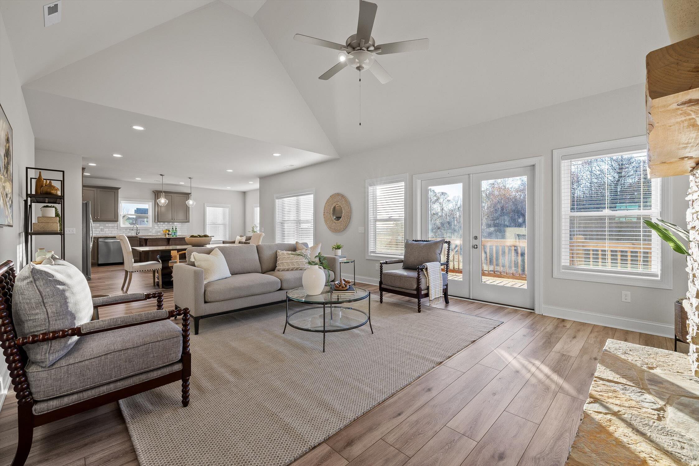 Jasper, Tennessee 37347, United States, 3 Bedrooms Bedrooms, ,2 BathroomsBathrooms,Residential,Active,243445