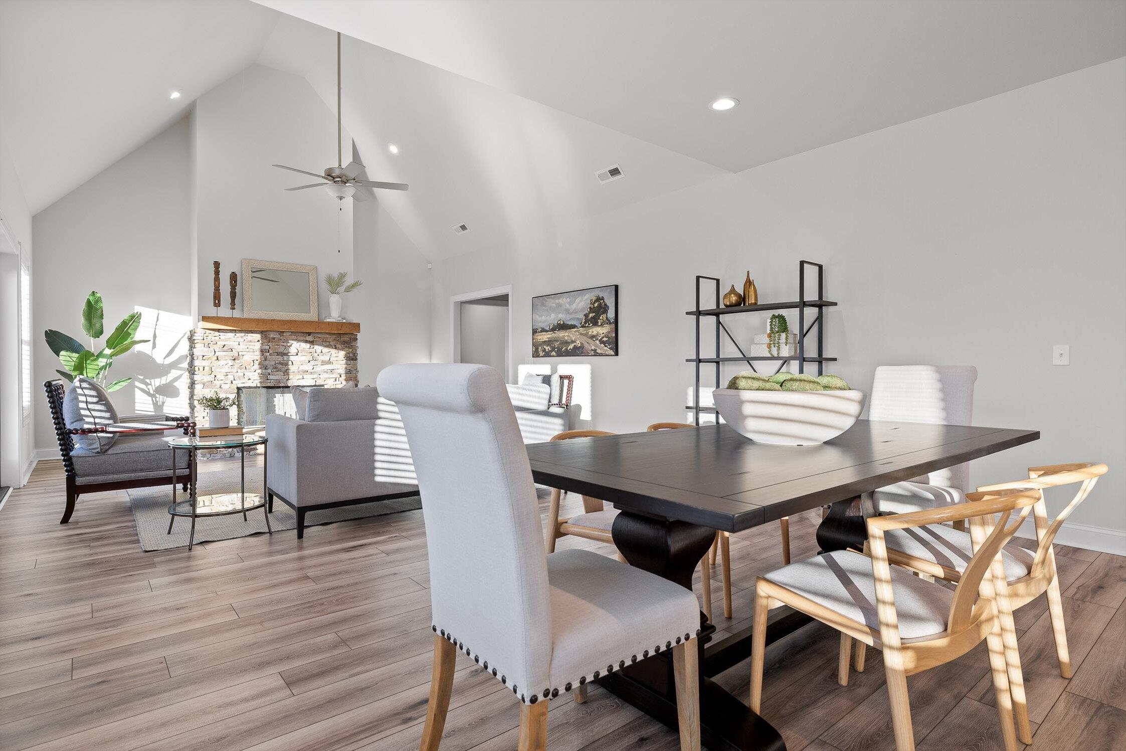 Jasper, Tennessee 37347, United States, 3 Bedrooms Bedrooms, ,2 BathroomsBathrooms,Residential,Active,243445