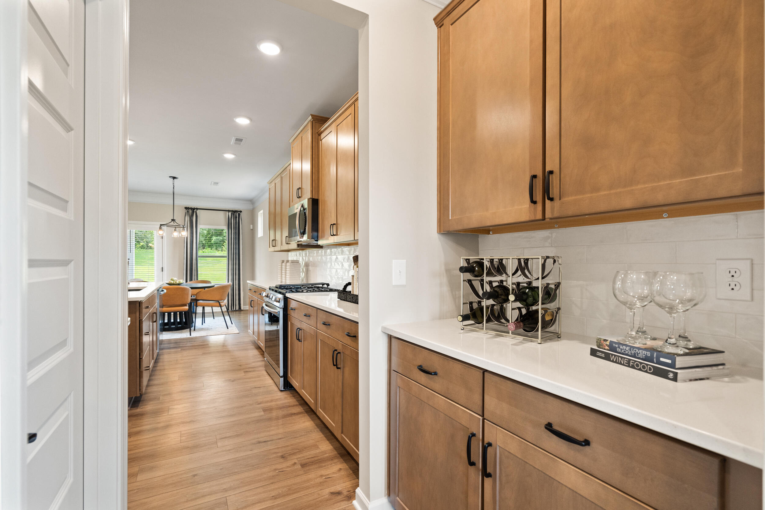 8226 Snowdrop Way