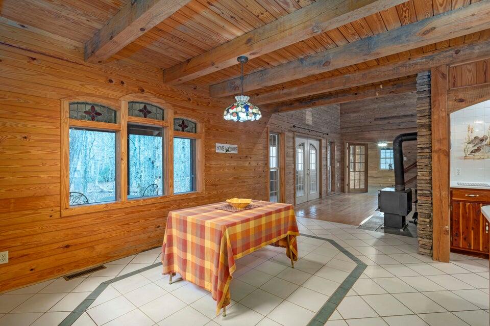 662 Dewind Drive, Pikeville, Tennessee image 5