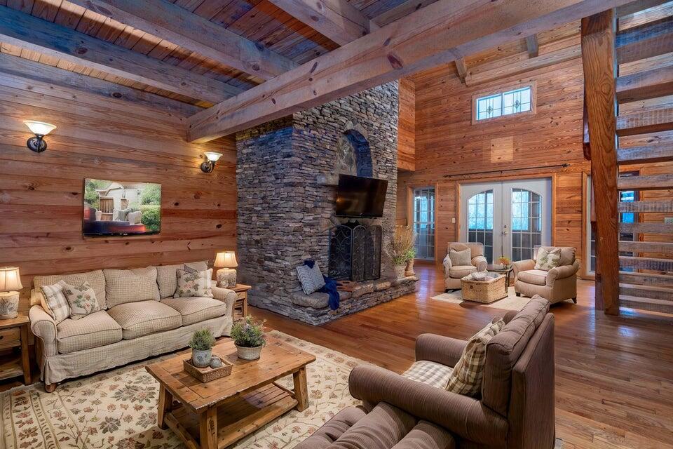 662 Dewind Drive, Pikeville, Tennessee image 3