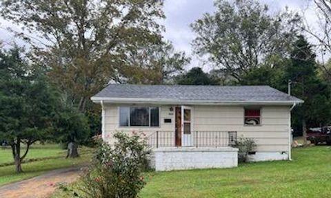 Photo of 1204 Wooden Avenue, Rossville, GA 30741 (MLS # 1521909)