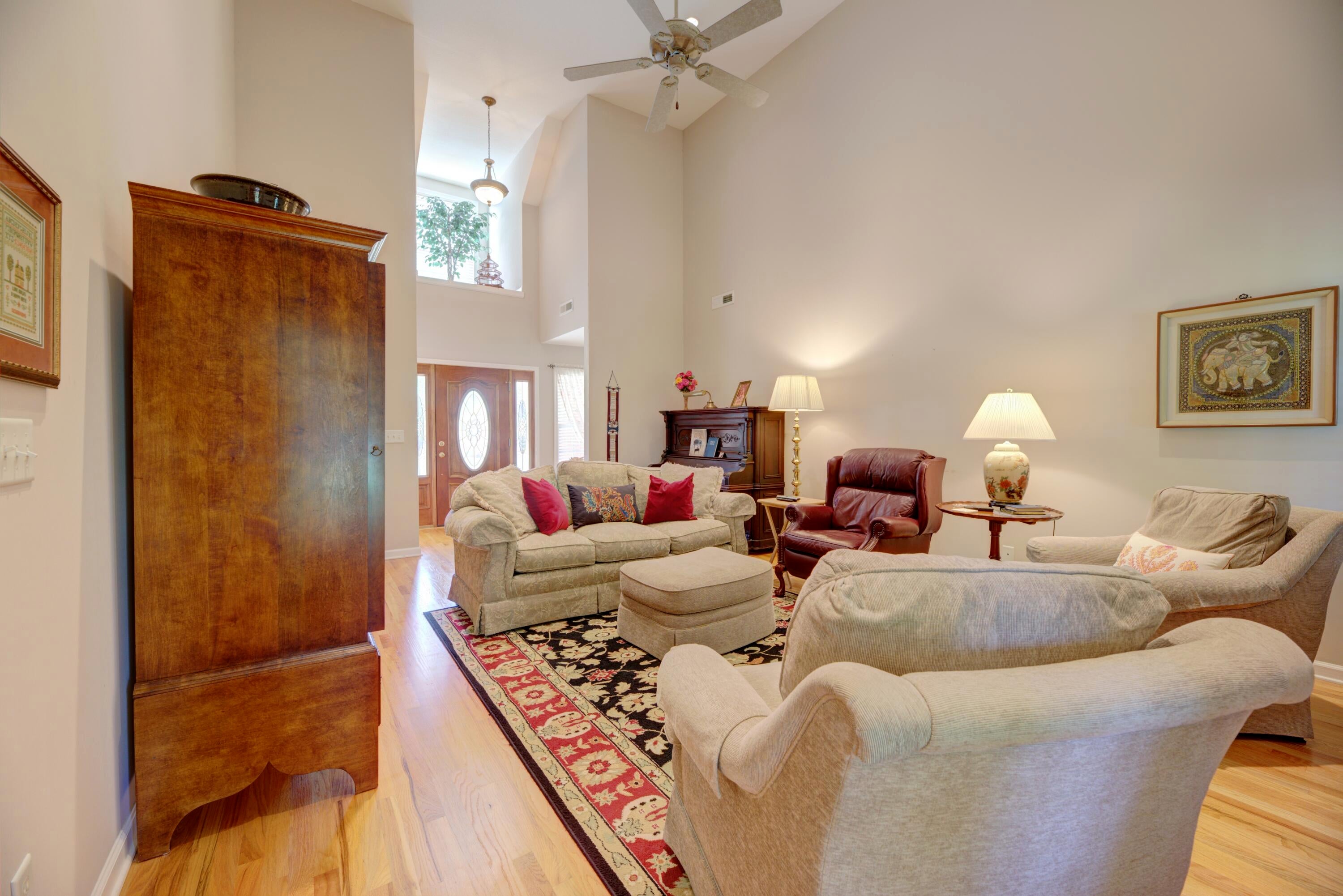 599 Cardinal Road