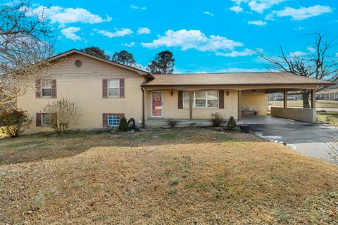 Photo of 2010 Falcon Lane SE, Cleveland, TN 37323 (MLS # 1527990)