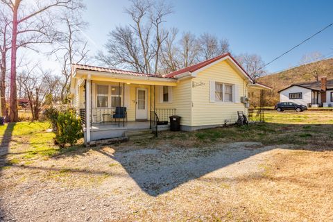 Photo of 170 Cox Lane, Soddy Daisy, TN 37379 (MLS # 1526464)