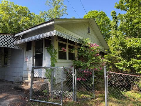 Photo of 80 Williams Lane, Rossville, GA 30741 (MLS # 1532810)