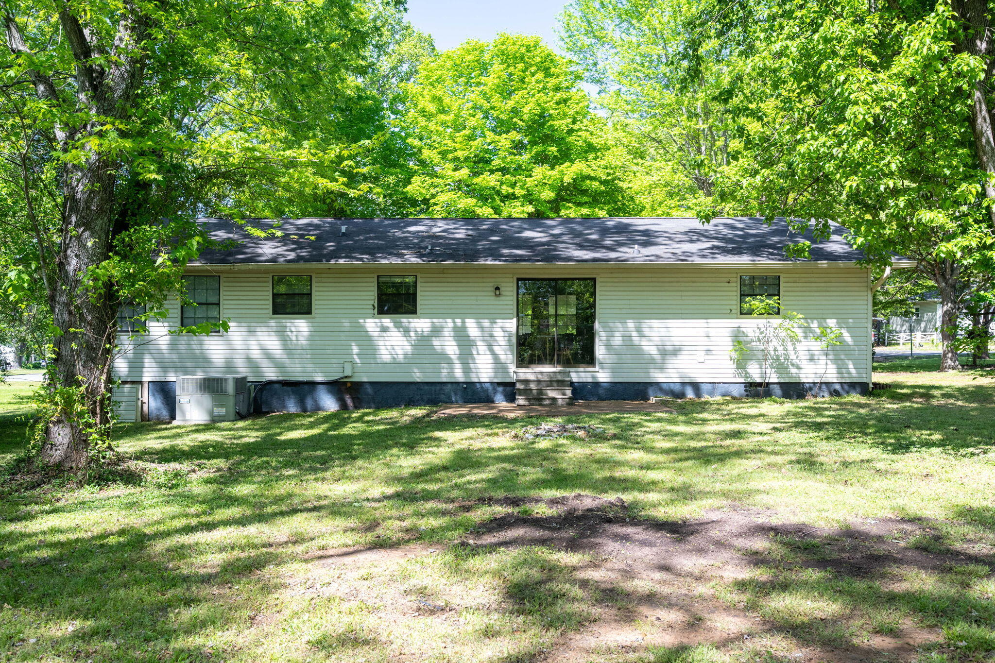 5904 Pinelawn Drive, Chattanooga, Tennessee image 28