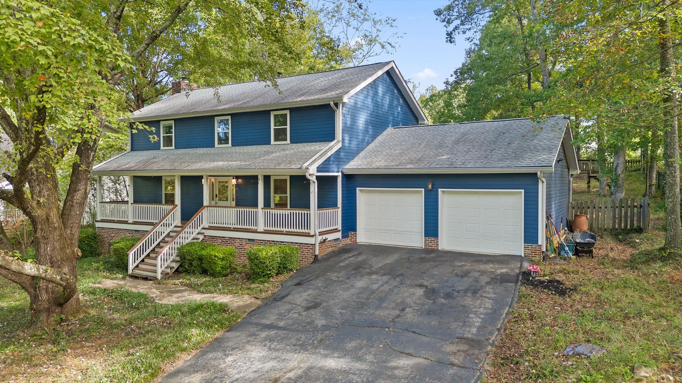 916 Autumn Way Lane