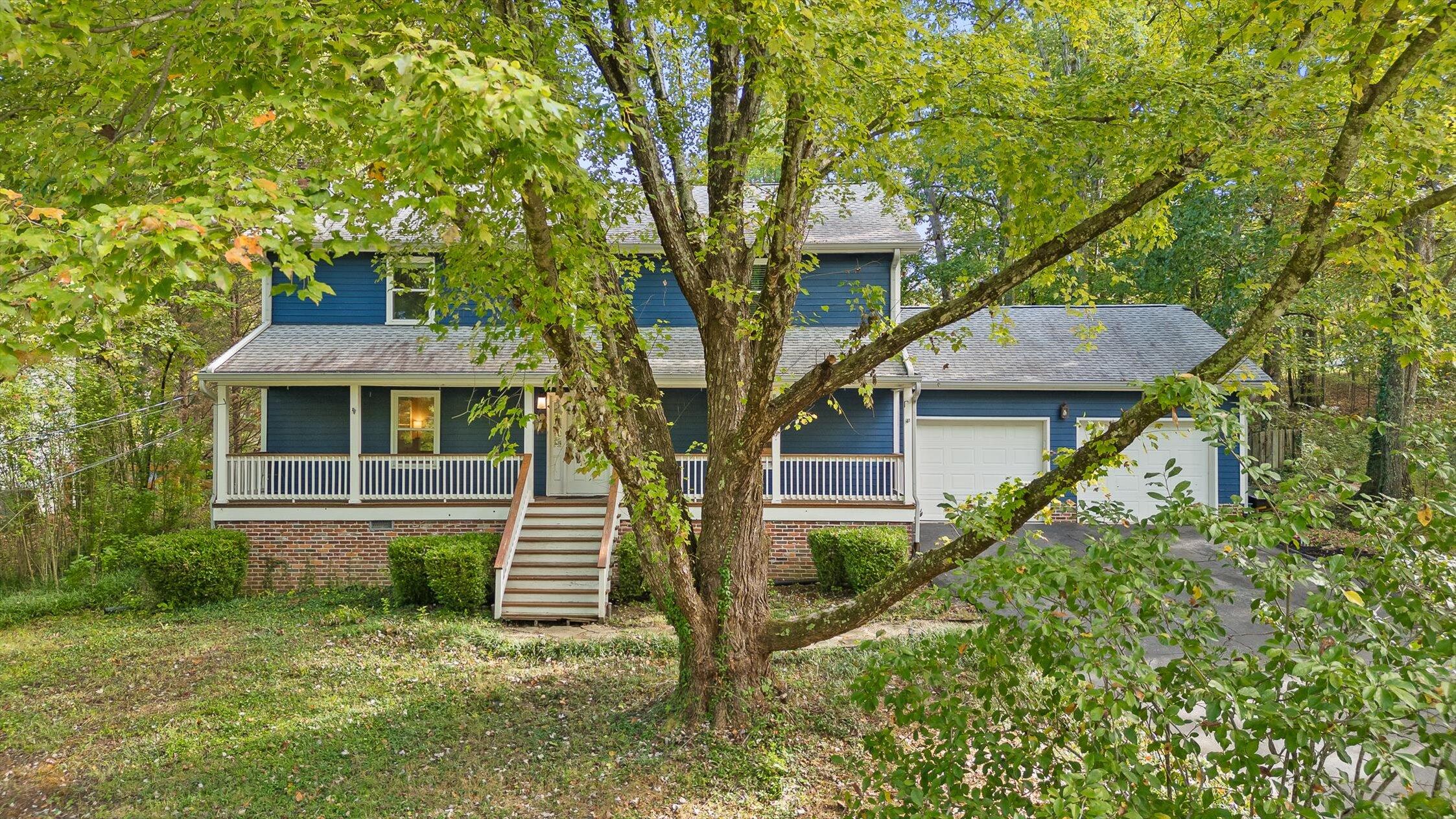 916 Autumn Way Lane