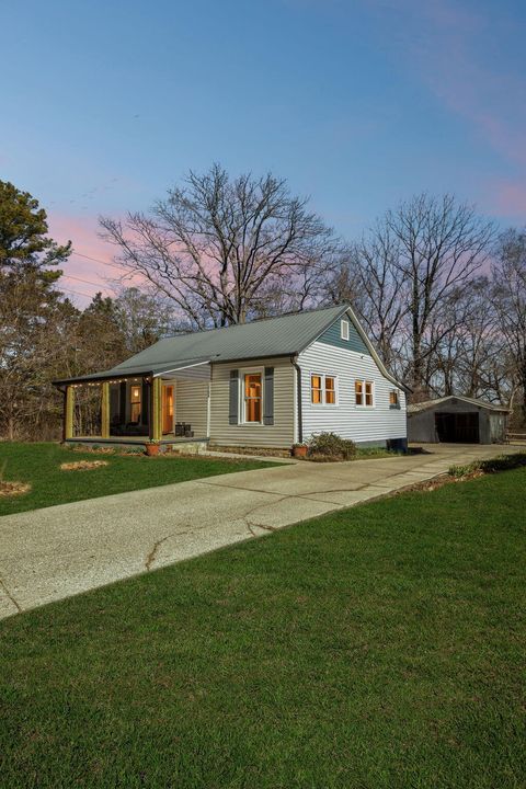 Photo of 5704 Pumpkin Pie Lane, Chattanooga, TN 37409 (MLS # 1528974)