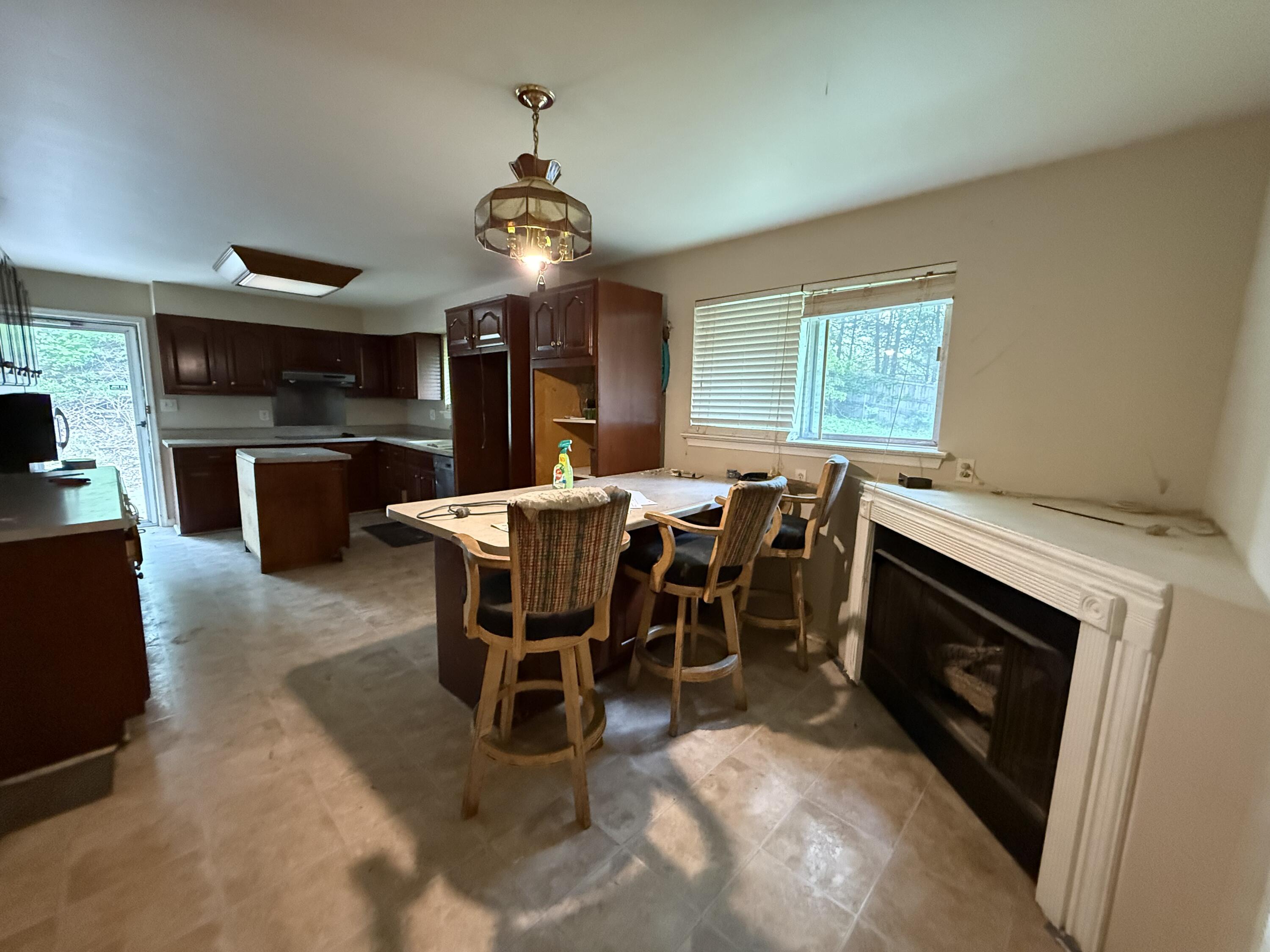1003 W Circle Drive, Rossville, Georgia image 7