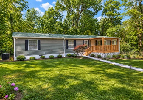 Homes For Sale - 11451 Back Valley Road<br/> Soddy Daisy, TN 37379