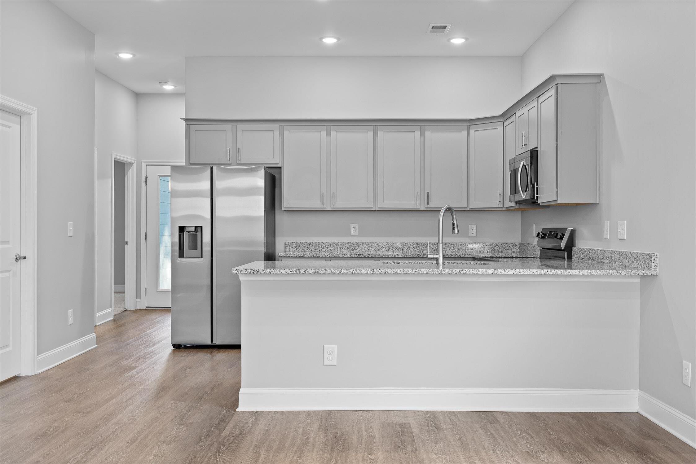 Chattanooga, Tennessee 37411, United States, 4 Bedrooms Bedrooms, ,3 BathroomsBathrooms,Residential,Active,208091