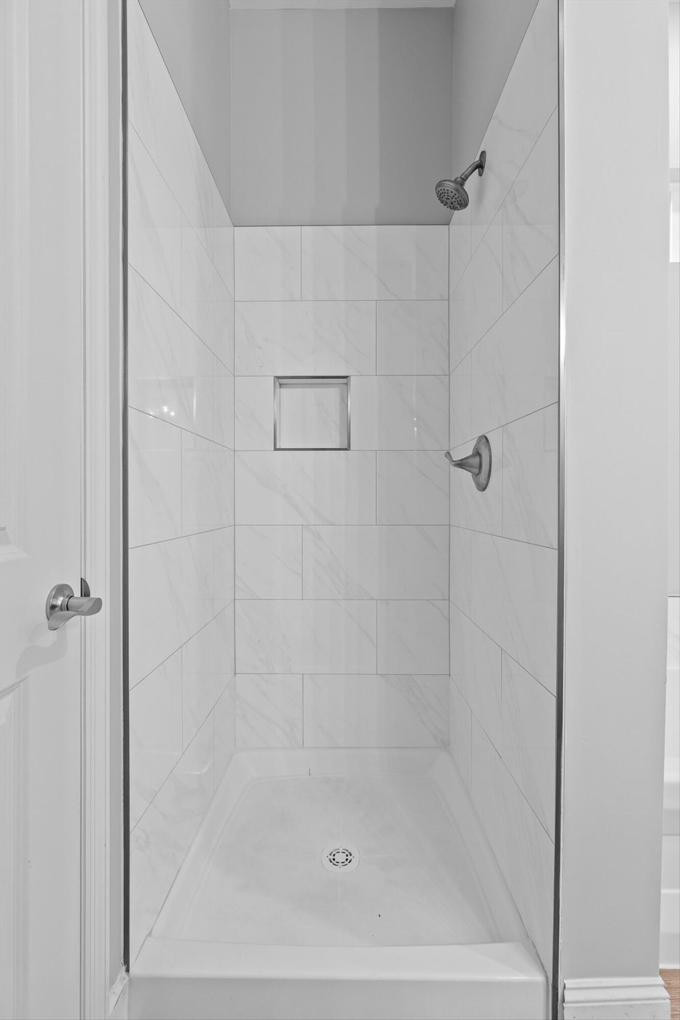 Chattanooga, Tennessee 37411, United States, 4 Bedrooms Bedrooms, ,3 BathroomsBathrooms,Residential,Active,208091