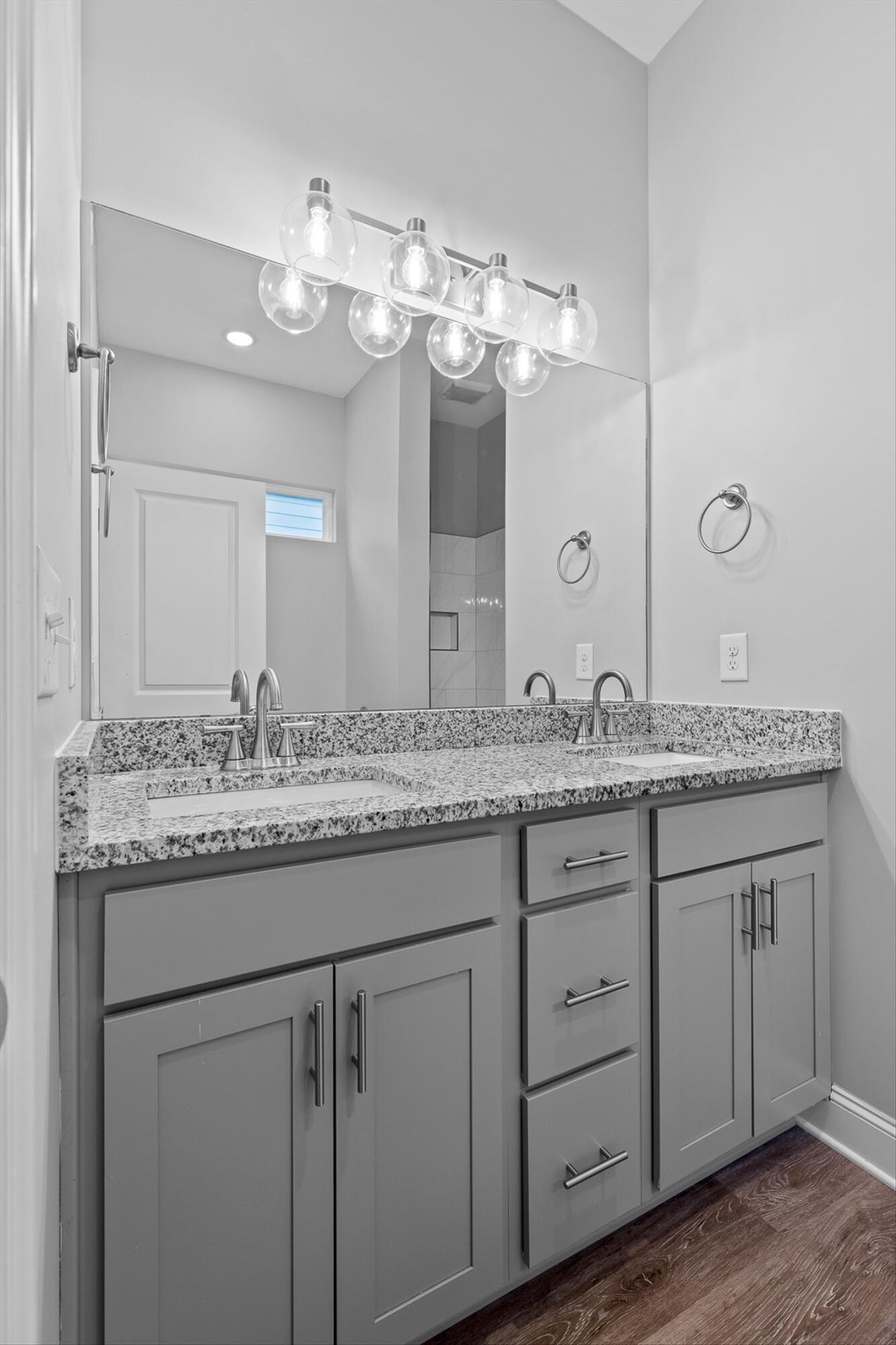 Chattanooga, Tennessee 37411, United States, 4 Bedrooms Bedrooms, ,3 BathroomsBathrooms,Residential,Active,208091