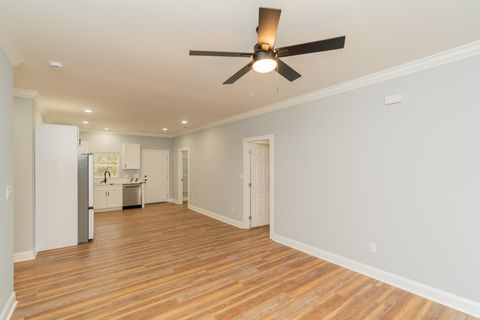 Tiny photo for 617 W 47th Street, Chattanooga, TN 37410 (MLS # 1527290)