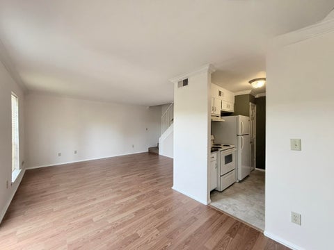 Photo of 900 Mountain Creek Road, Chattanooga, TN 37405 (MLS # 1540577)
