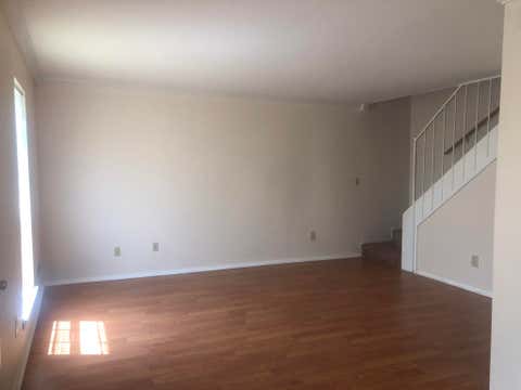 Condo For Sale - 900 Mountain Creek Road<br/> Hamilton County, Chattanooga, TN 37405