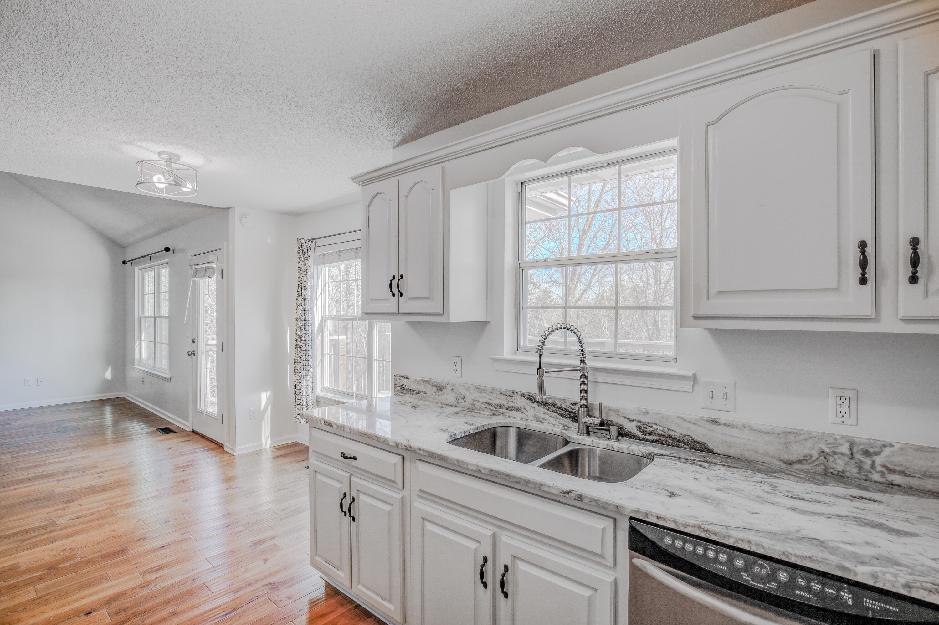 6594 White Tail Drive, Ooltewah, Tennessee image 13