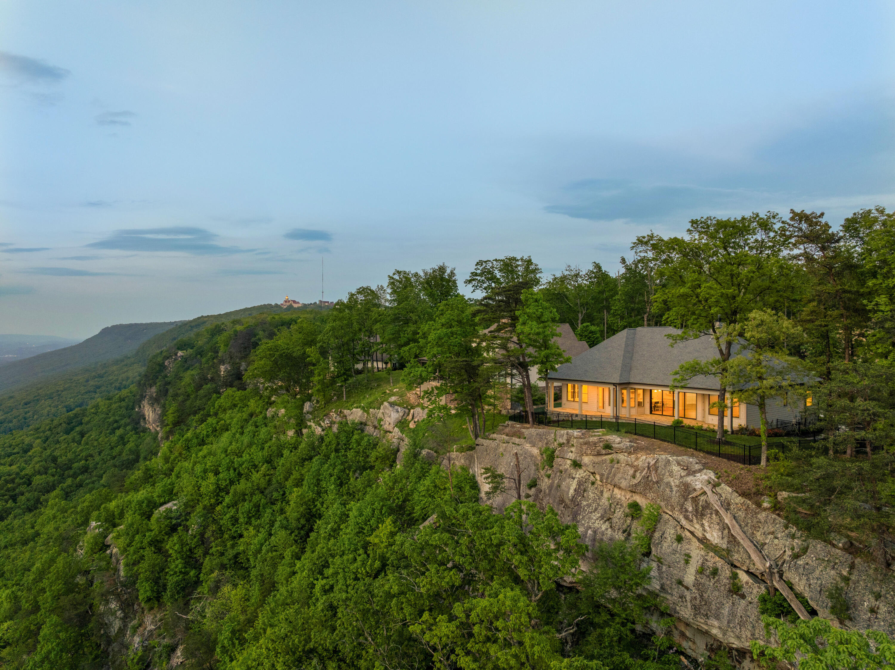 415 Brow Wood Lane, Lookout Mountain, Georgia image 7