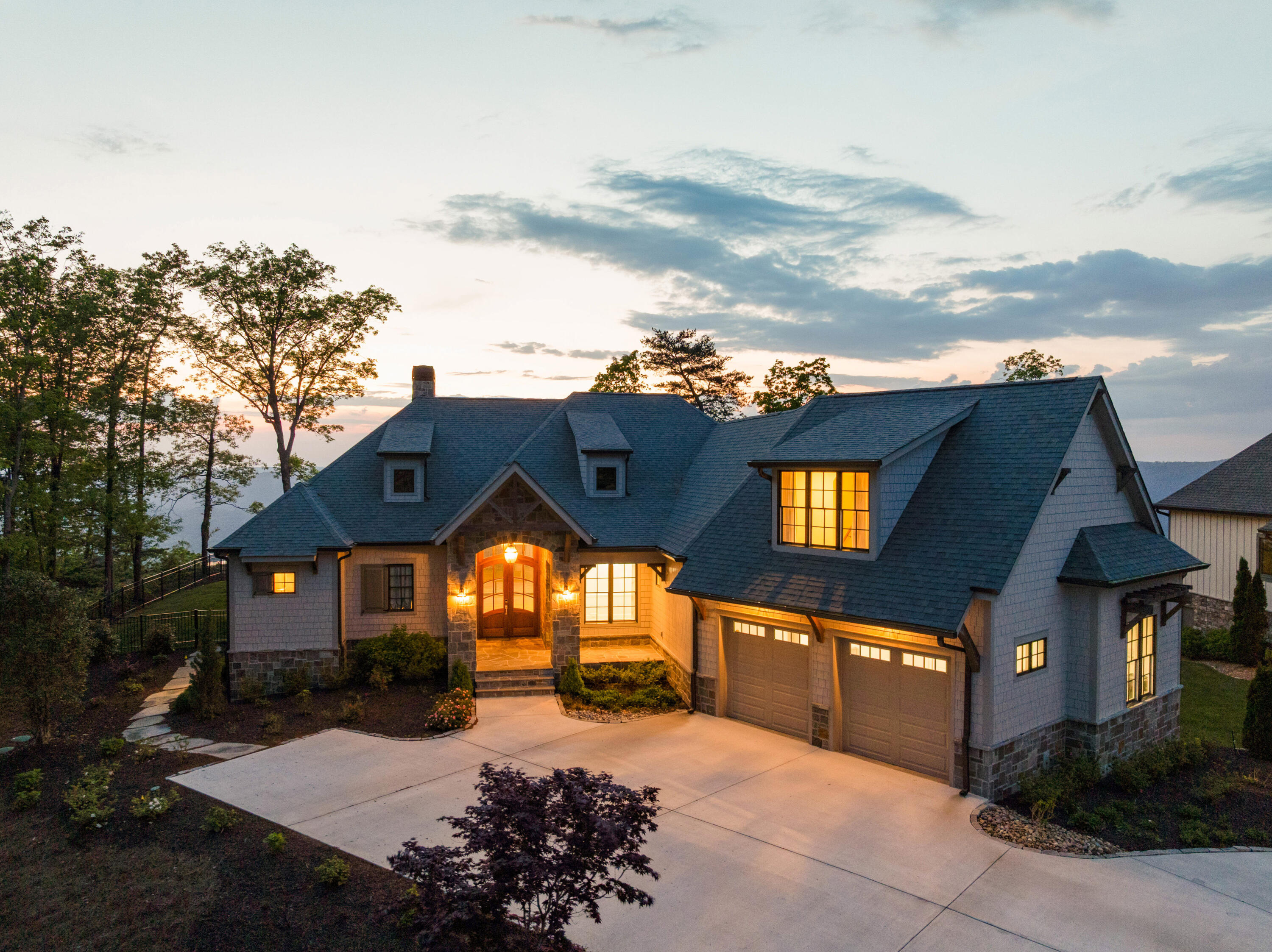 415 Brow Wood Lane, Lookout Mountain, Georgia image 1