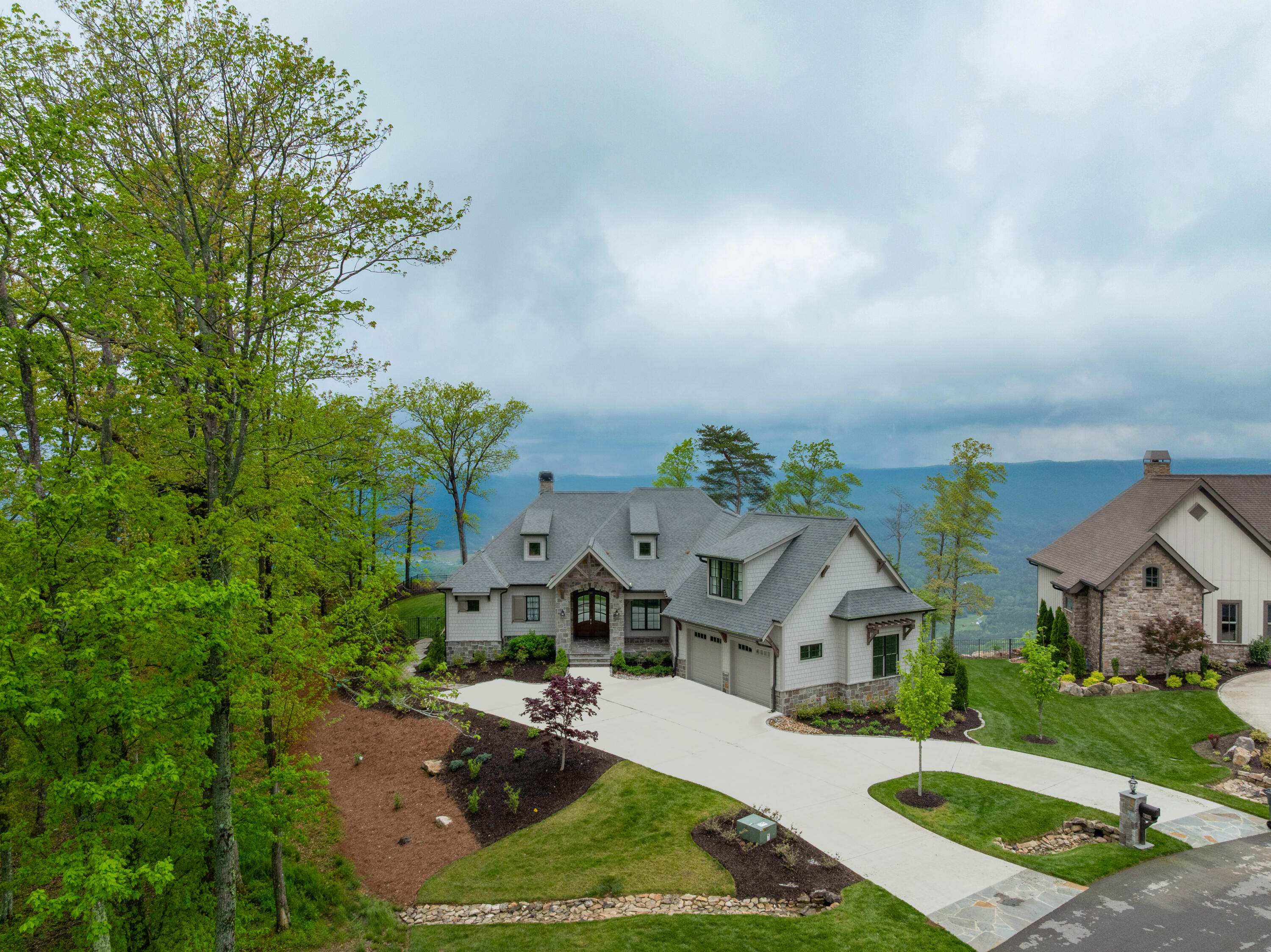 415 Brow Wood Lane, Lookout Mountain, Georgia image 8