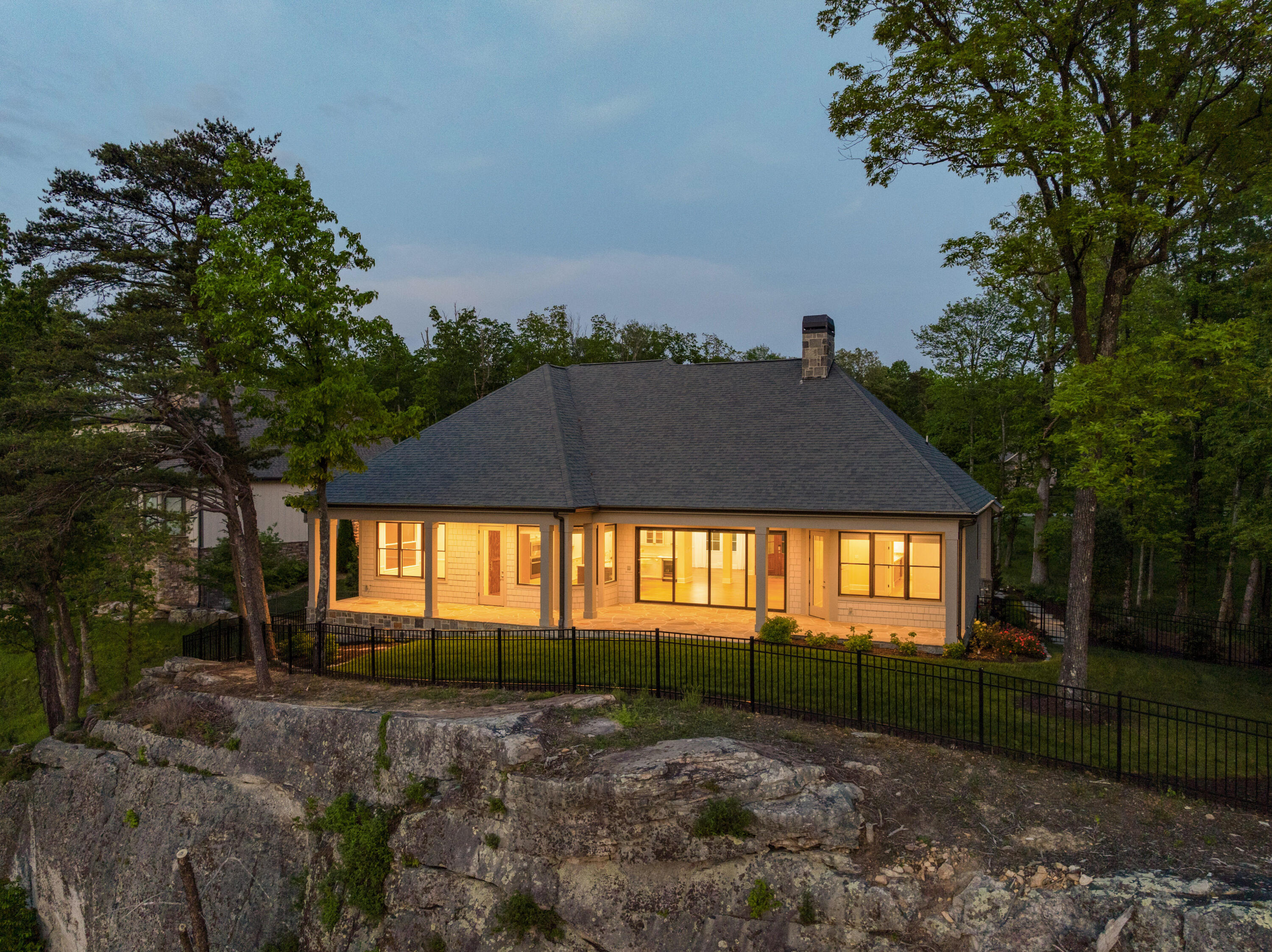 415 Brow Wood Lane, Lookout Mountain, Georgia image 2