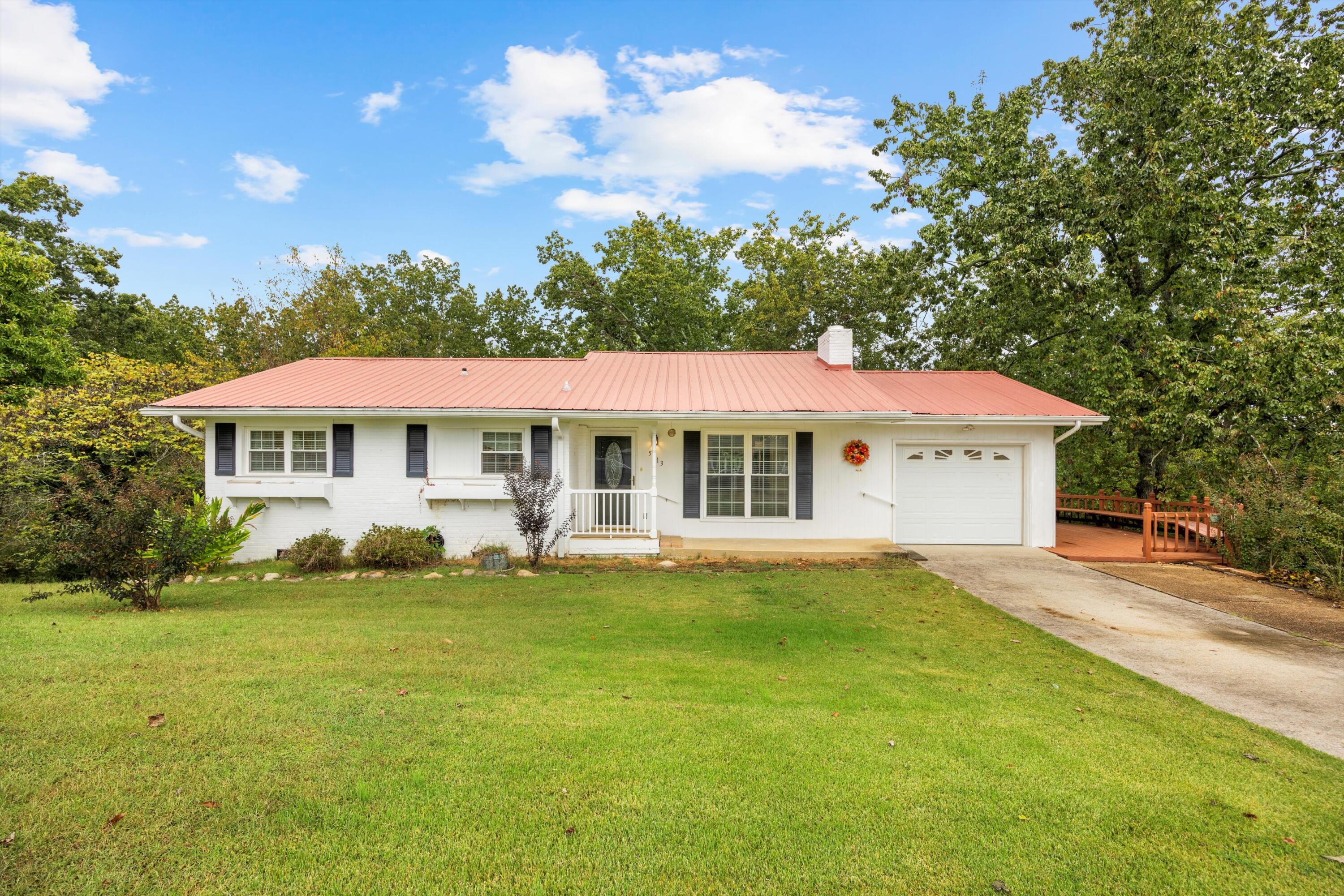 5813 Ragnar Drive