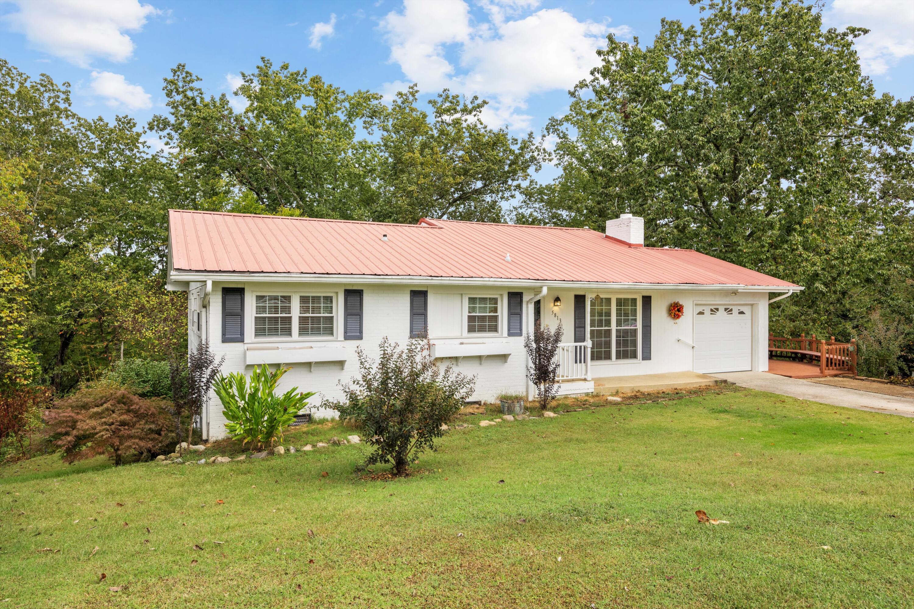 5813 Ragnar Drive
