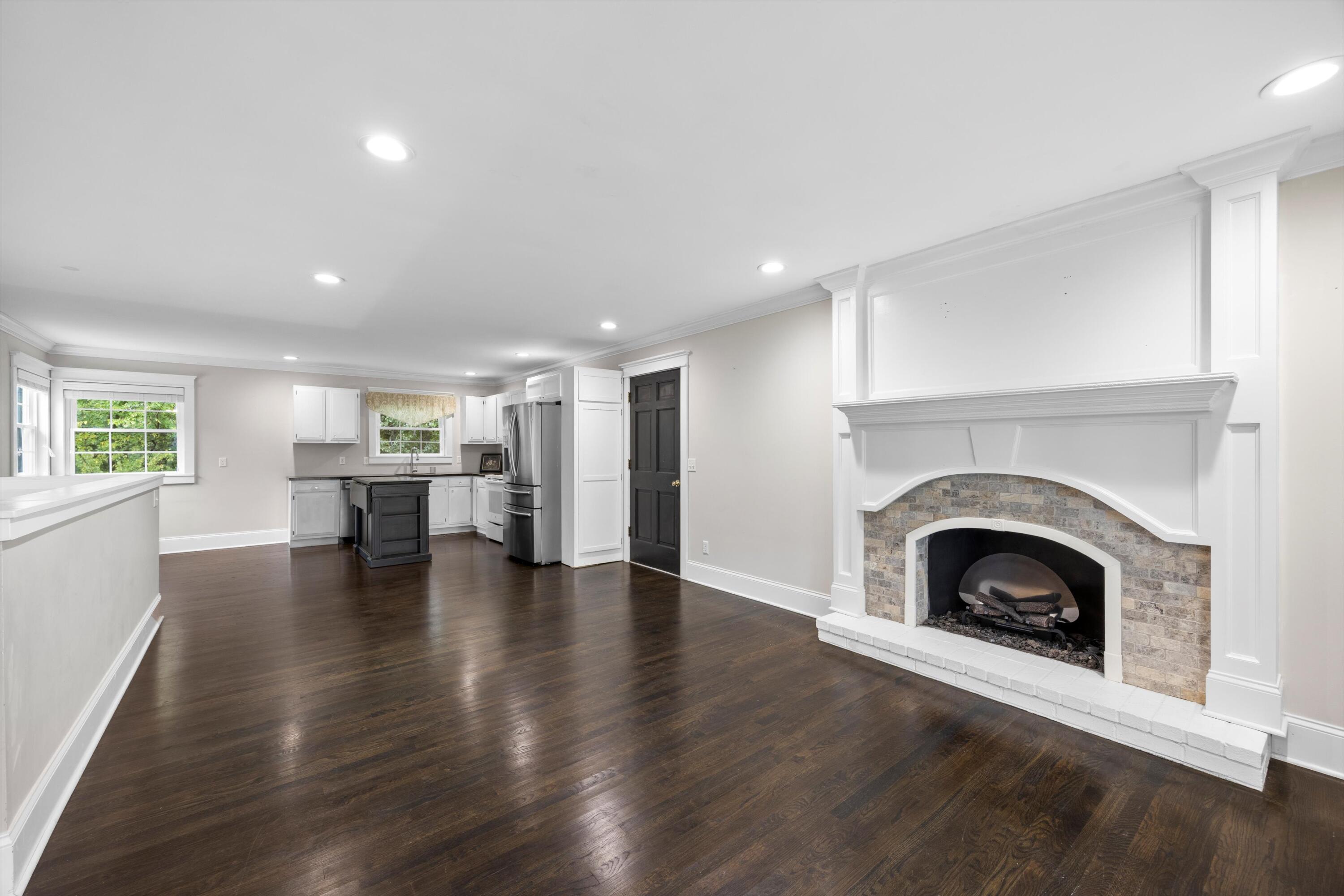 5813 Ragnar Drive