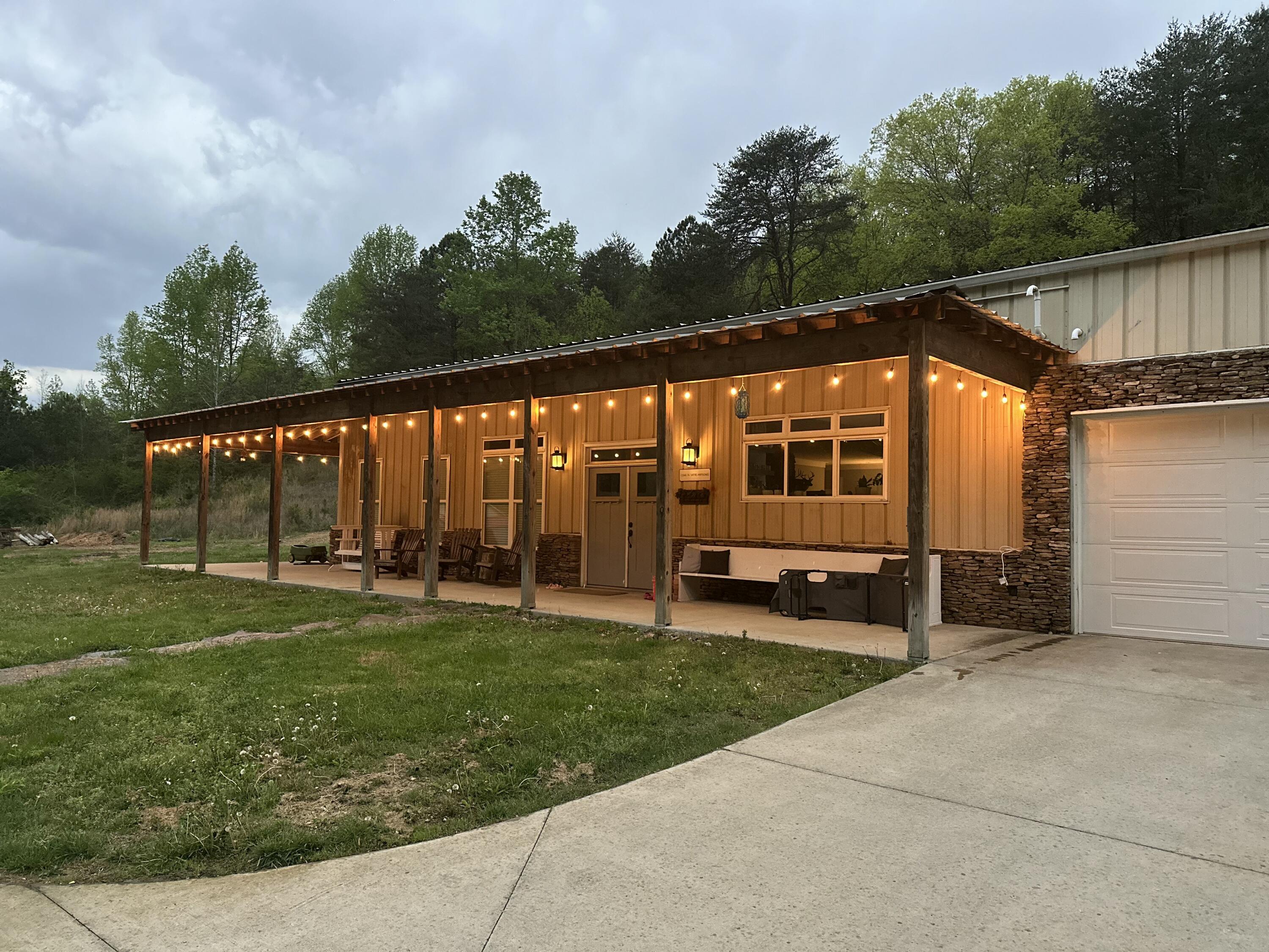 1576 Dripping Springs Road