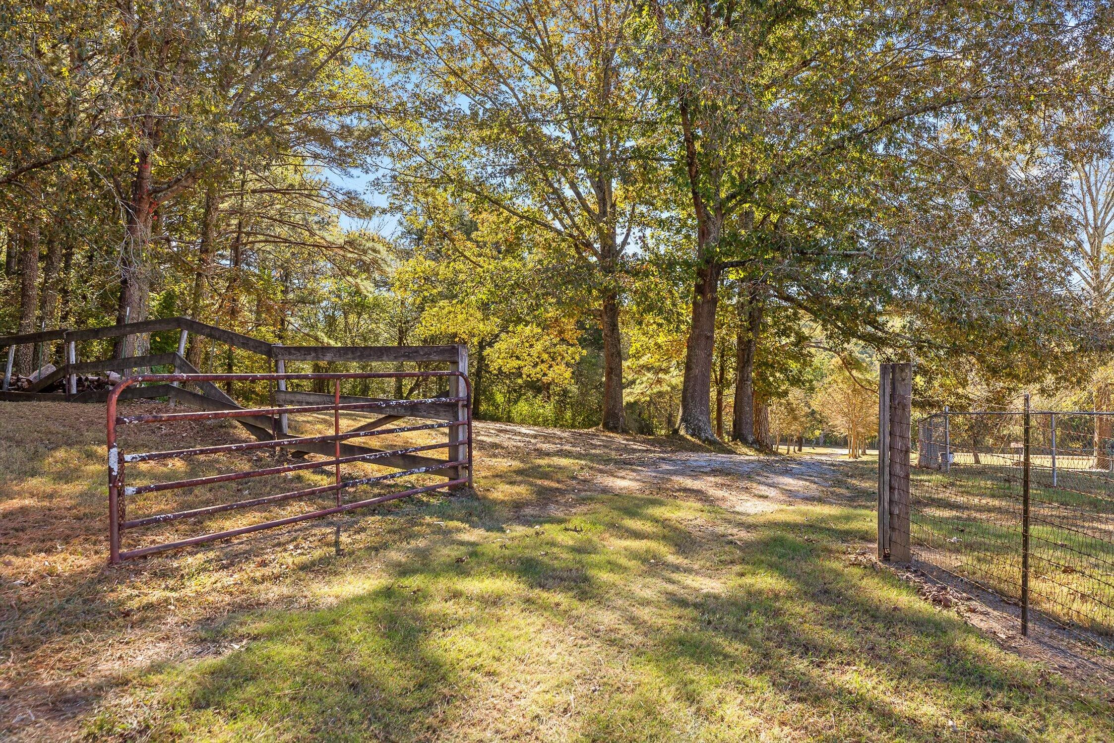 McDonald, Tennessee 37353, United States, 4 Bedrooms Bedrooms, ,3 BathroomsBathrooms,Residential,Pending,229362