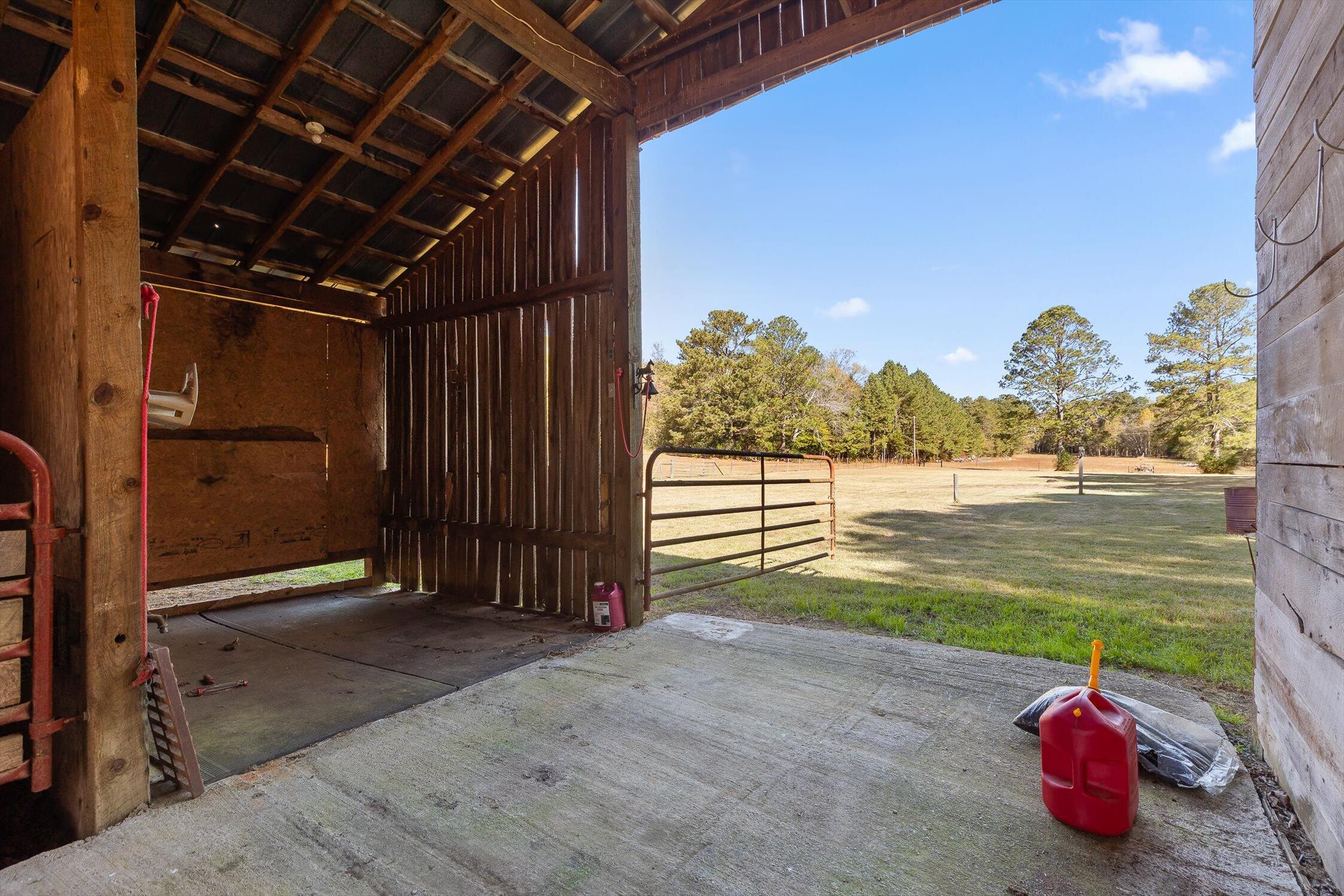 McDonald, Tennessee 37353, United States, 4 Bedrooms Bedrooms, ,3 BathroomsBathrooms,Residential,Pending,229362