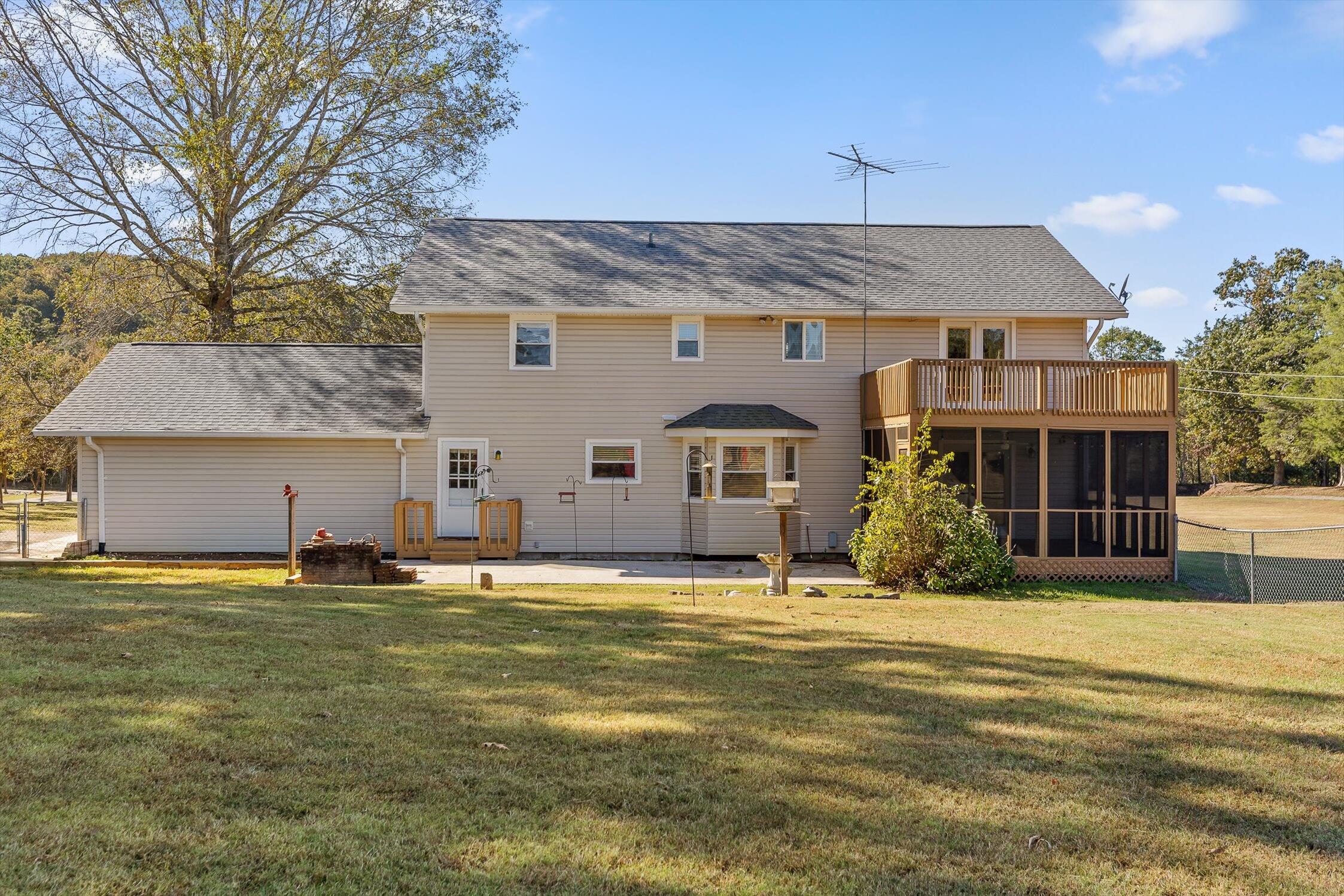 McDonald, Tennessee 37353, United States, 4 Bedrooms Bedrooms, ,3 BathroomsBathrooms,Residential,Pending,229362