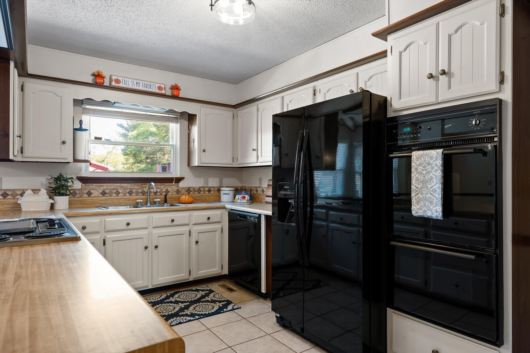 McDonald, Tennessee 37353, United States, 4 Bedrooms Bedrooms, ,3 BathroomsBathrooms,Residential,Pending,229362