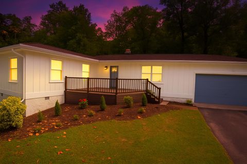 Photo of 950 Altamont Road, Chattanooga, TN 37415 (MLS # 1524753)