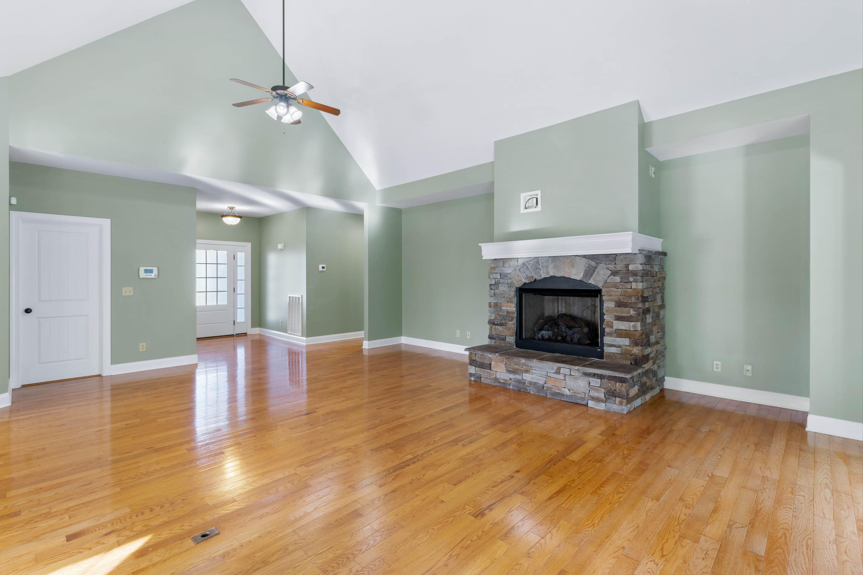 212 Twelve Oaks Drive, Rock Spring, Georgia image 4