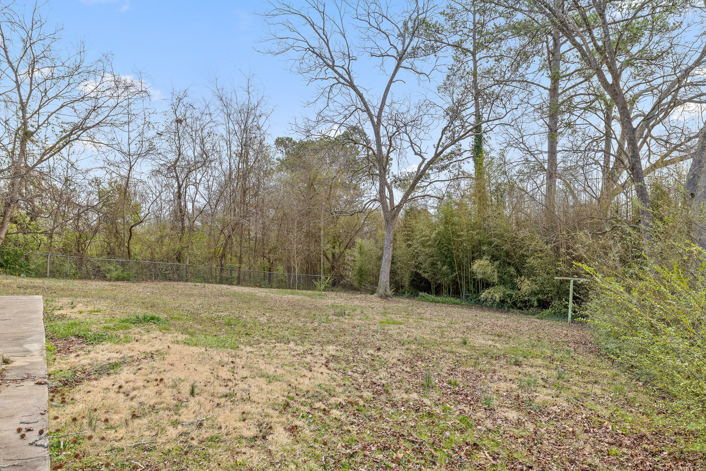 Chattanooga, Tennessee 37412, United States, 2 Bedrooms Bedrooms, ,1 BathroomBathrooms,Residential,Active,88331