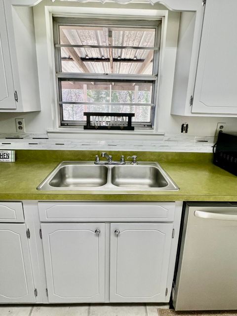 Tiny photo for 1032 Hill Crest Road, Hixson, TN 37343 (MLS # 1529416)