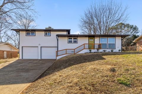 Photo of 1636 Green Hill Drive, Hixson, TN 37343 (MLS # 1528721)