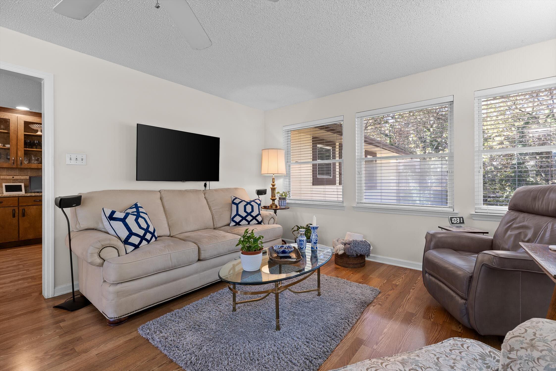 Chattanooga, Tennessee 37416, United States, 2 Bedrooms Bedrooms, ,2 BathroomsBathrooms,Residential,Active,227465