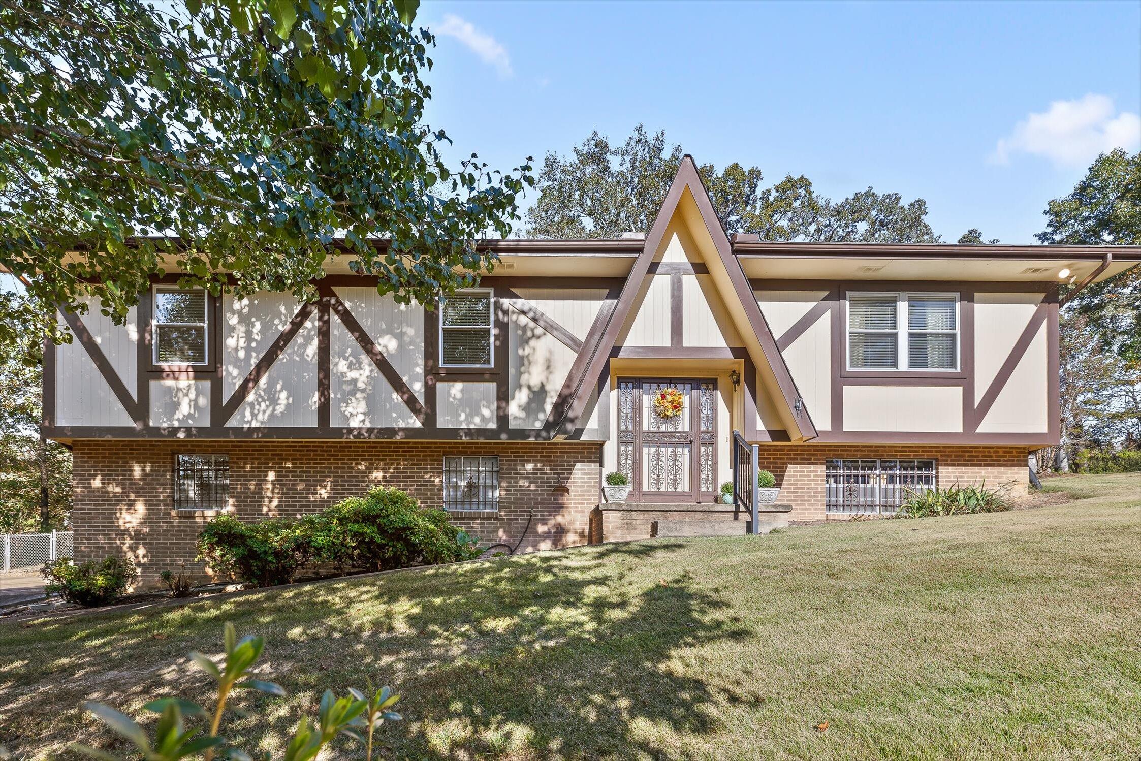 Chattanooga, Tennessee 37416, United States, 2 Bedrooms Bedrooms, ,2 BathroomsBathrooms,Residential,Active,227465