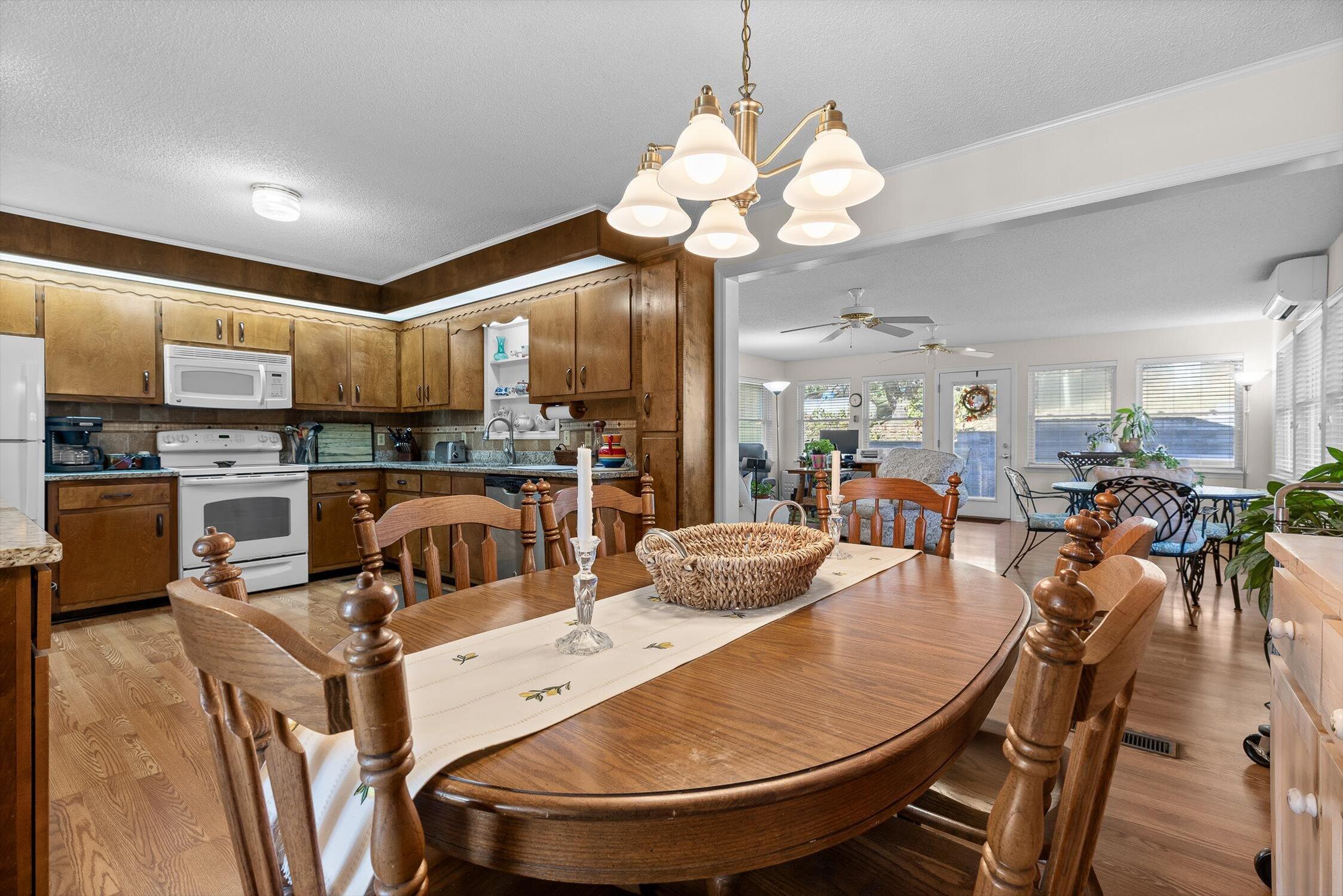 Chattanooga, Tennessee 37416, United States, 2 Bedrooms Bedrooms, ,2 BathroomsBathrooms,Residential,Active,227465