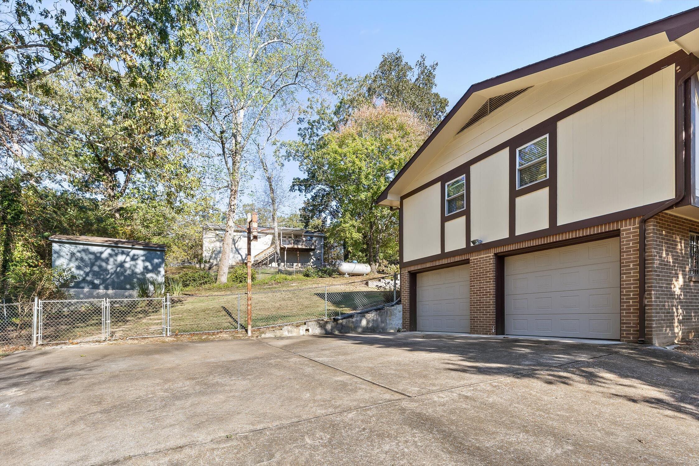 Chattanooga, Tennessee 37416, United States, 2 Bedrooms Bedrooms, ,2 BathroomsBathrooms,Residential,Active,227465