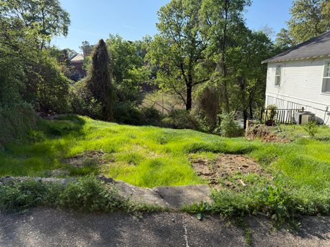 Photo of 218 Baker Street, Chattanooga, TN 37405 (MLS # 1531994)