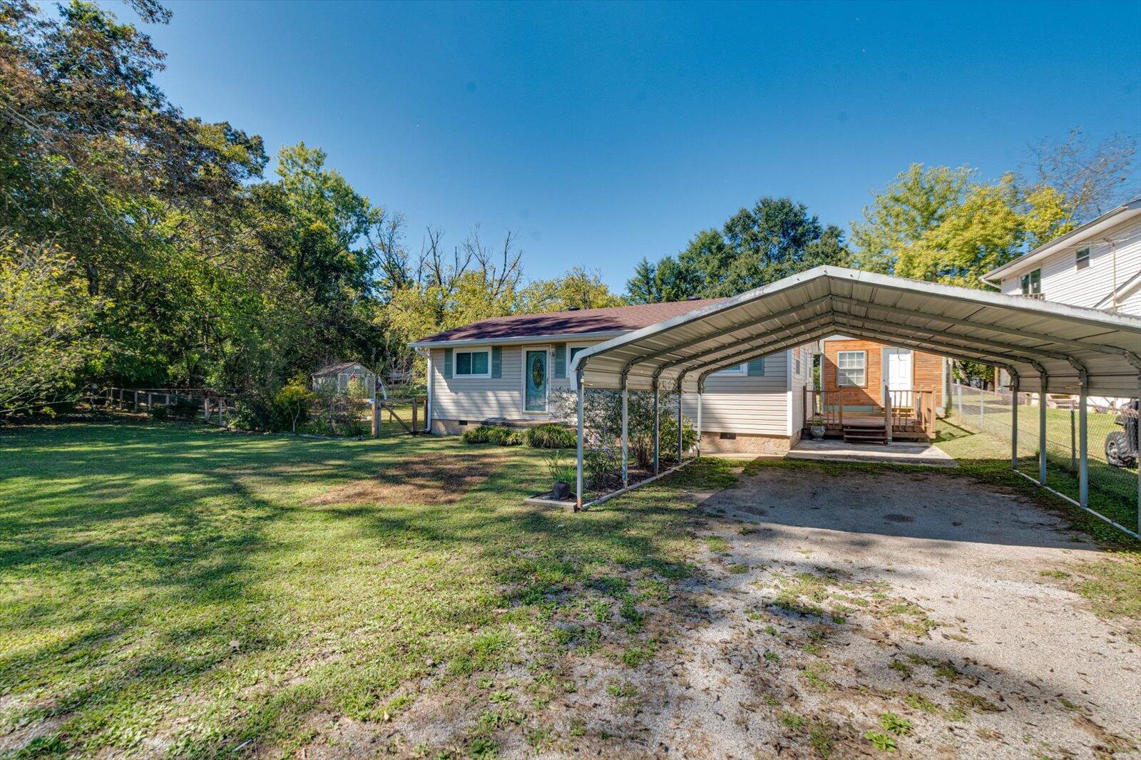 5131 Winding Lane