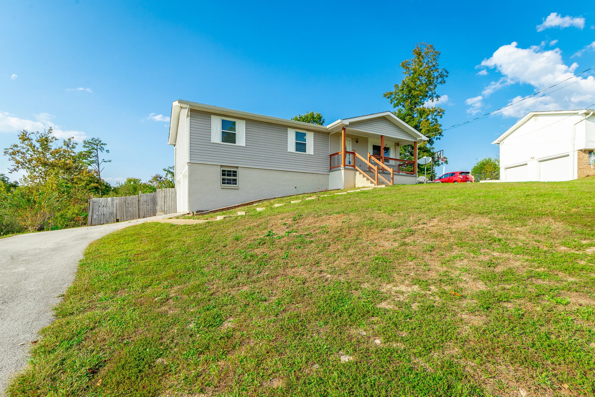 4127 Lost Oaks Drive