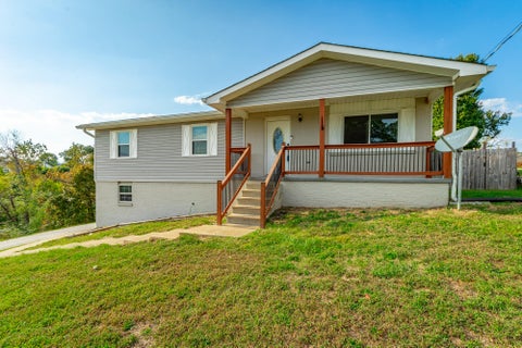 Photo of 4127 Lost Oaks Drive, Ooltewah, TN 37363 (MLS # 1544718)